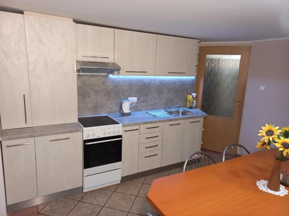 Apartman Elegant Bešeňová 外观 照片
