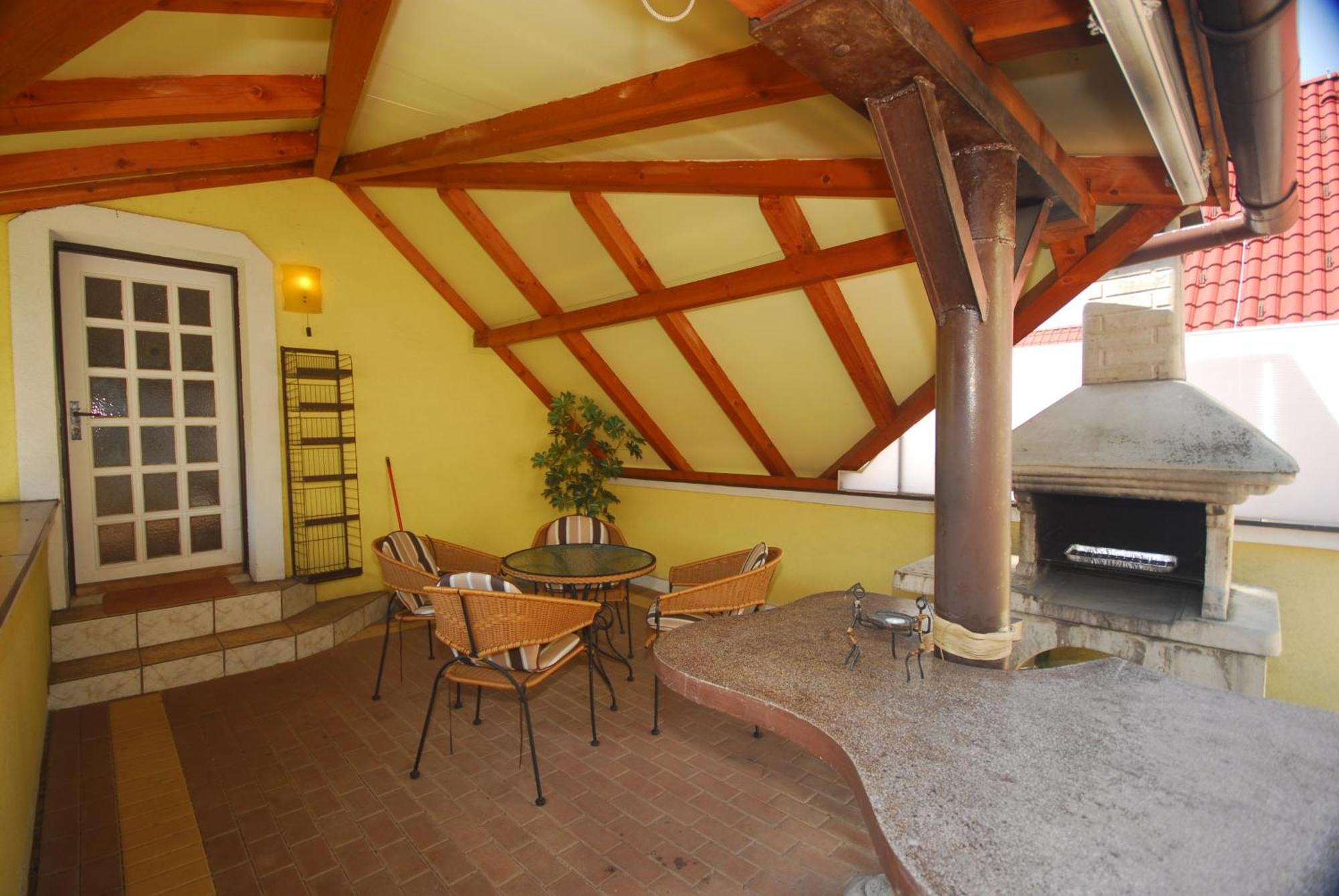 Apartman Elegant Bešeňová 外观 照片