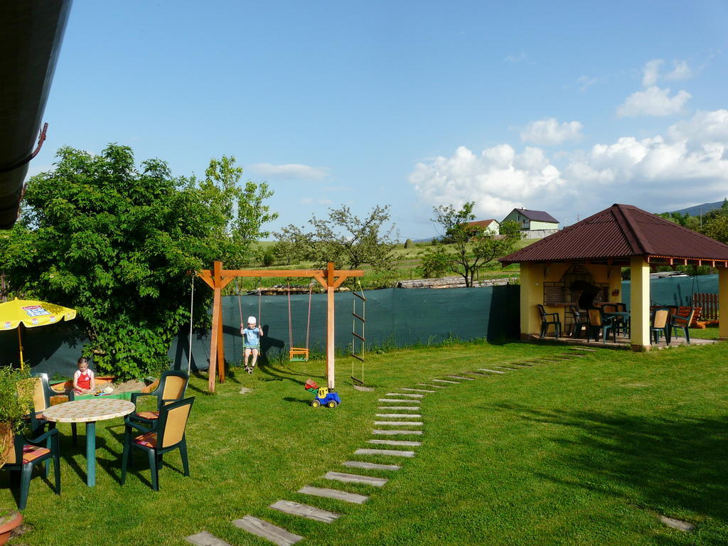 Apartman Elegant Bešeňová 客房 照片