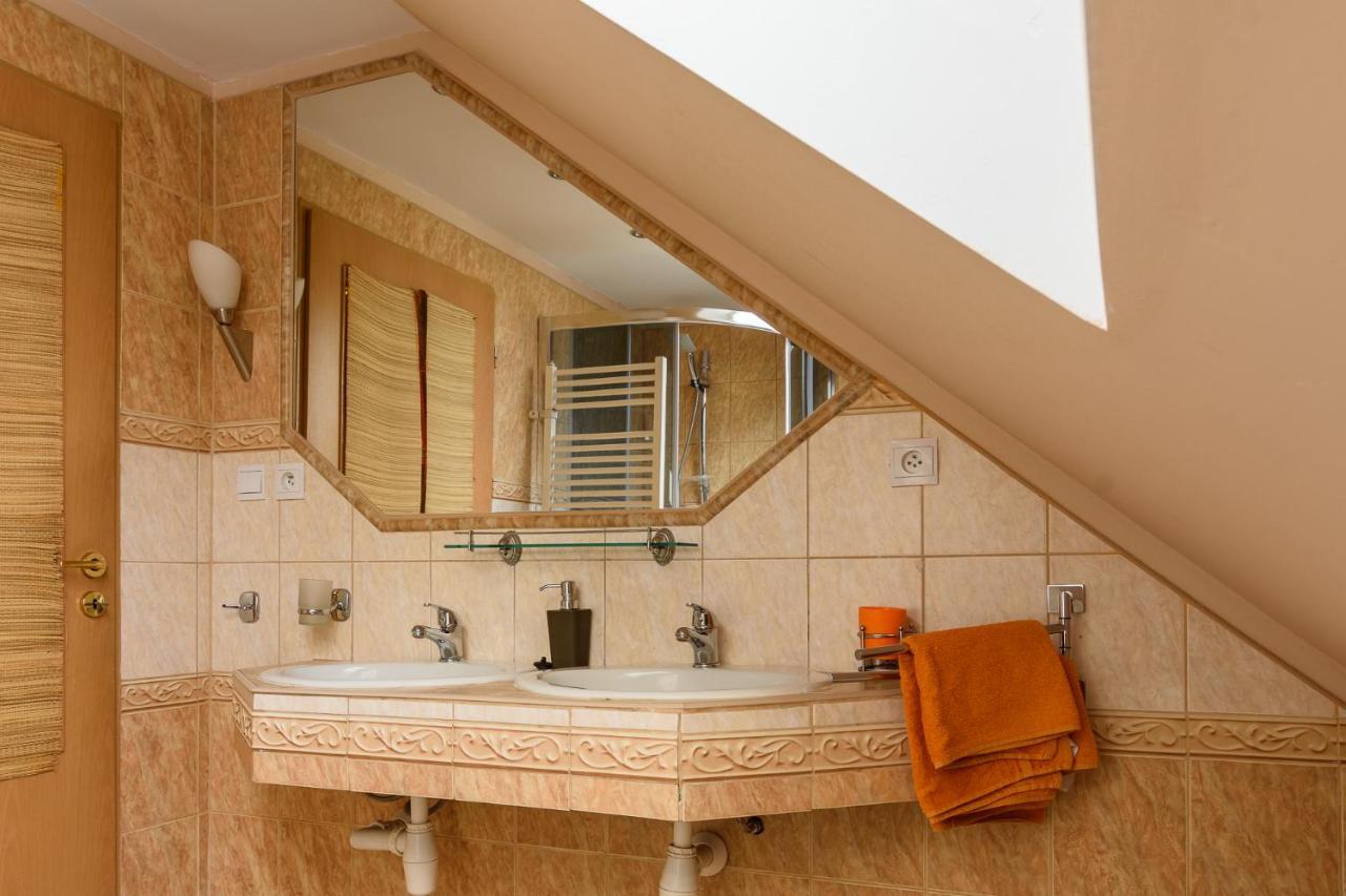 Apartman Elegant Bešeňová 外观 照片