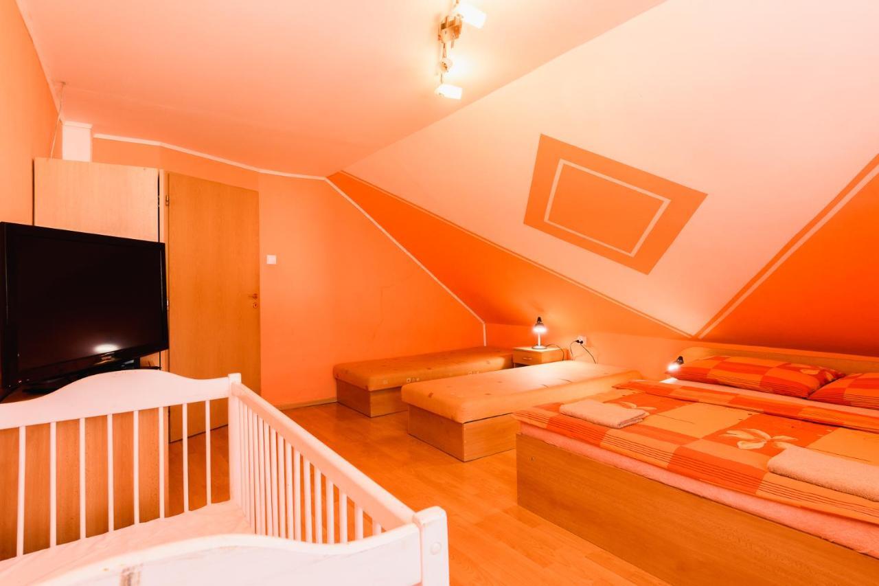 Apartman Elegant Bešeňová 外观 照片
