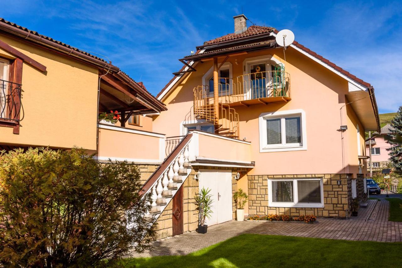 Apartman Elegant Bešeňová 外观 照片